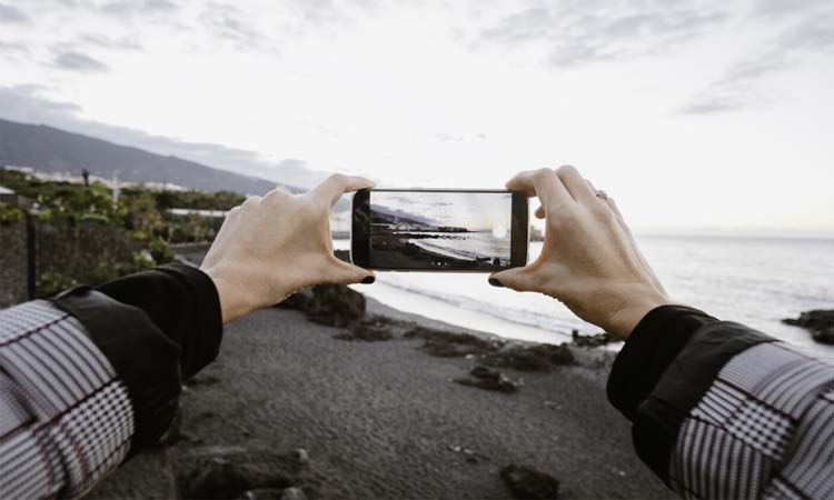Kenangan Liburan Keren Pakai Smartphone