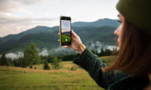 Foto Menggunakan Smartphone